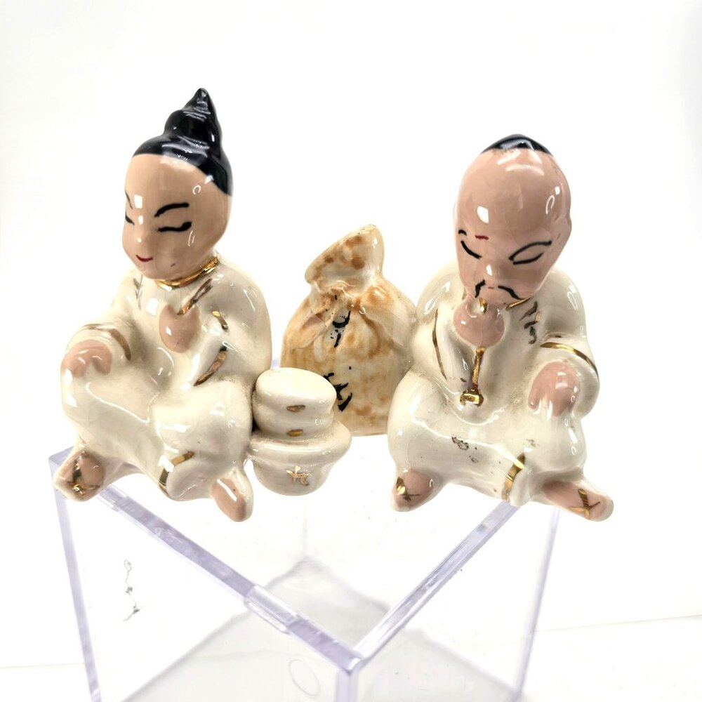 Vintage Seated Oriental Ceramic Figurines Set With Coin Pouch Motif je223